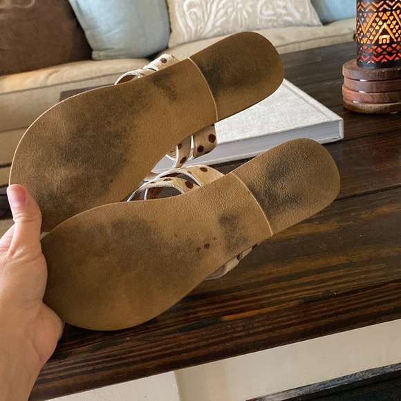 Size 7 gently worn Matisse sandals - Picture 3 of 3